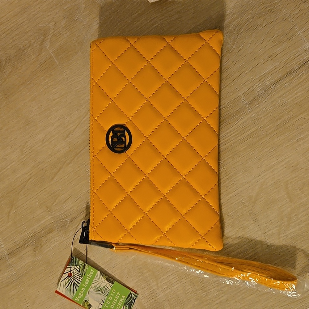 Badgley Mischka quilted wristlet yellow